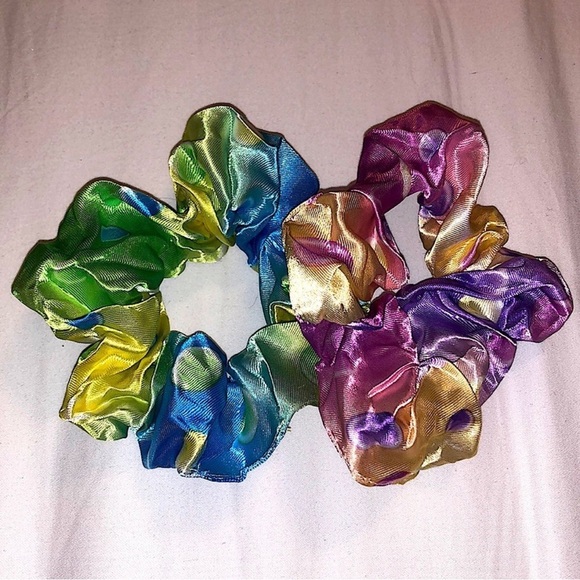 NWOT 18 Multicolored Satin Scrunchies - Picture 5 of 10
